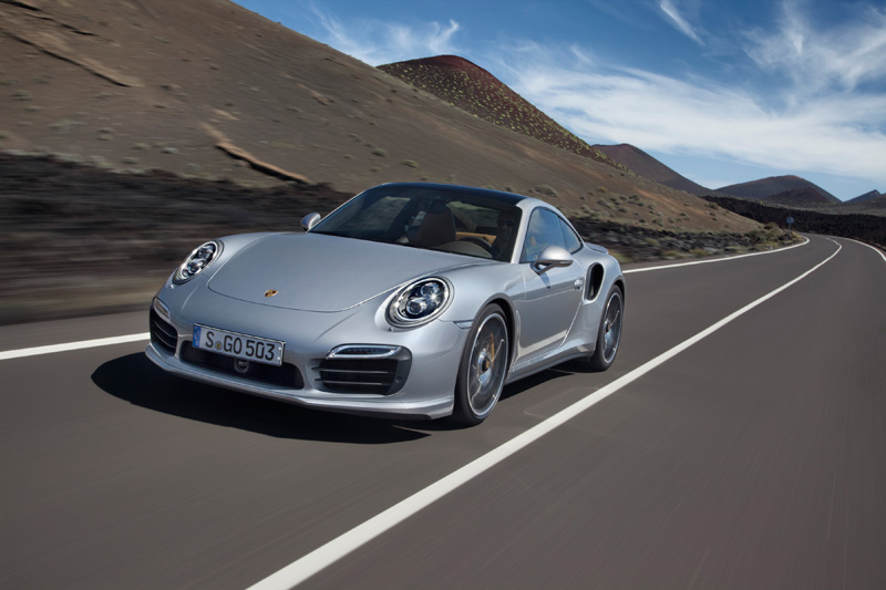 911 turbo driving